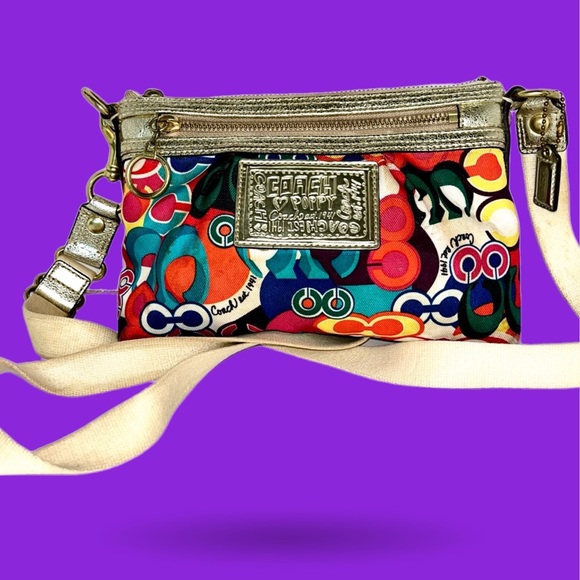 Coach Handbags - LOW START Beautiful Coach Poppy Graffiti Crossbody Bag with 1 Tag
